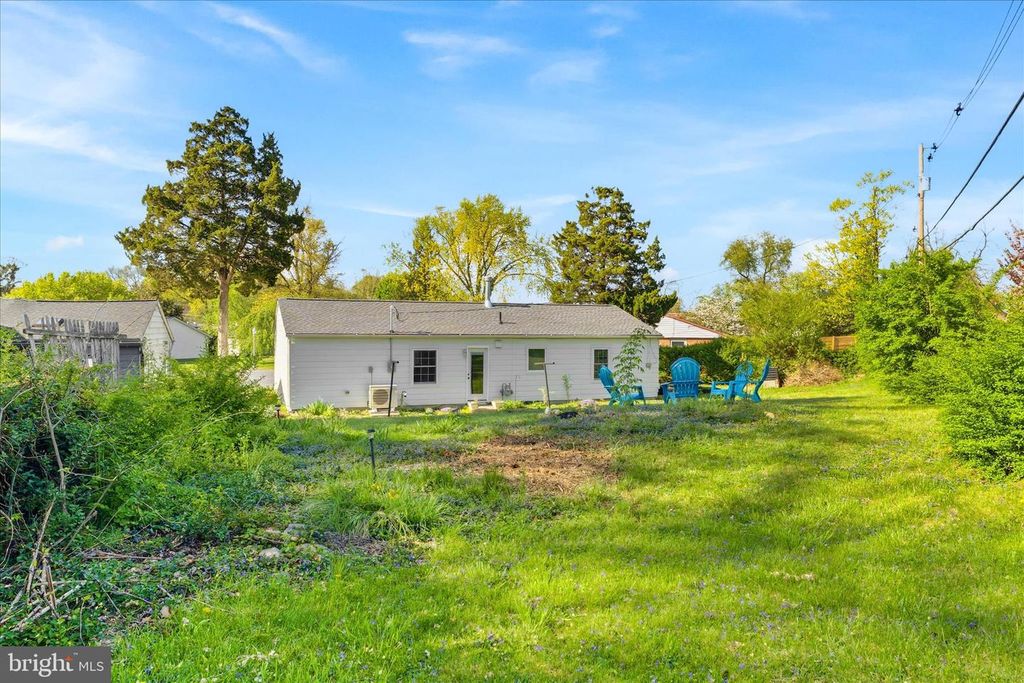 Image 31 of property listing at 100 EVERGREEN CT, Frederick, MD 21701