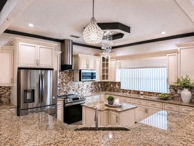 5550 64TH AVENUE N, Pinellas Park, FL 33781