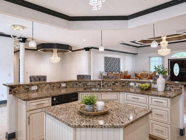 5550 64TH AVENUE N, Pinellas Park, FL 33781