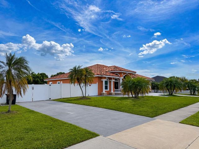 5550 64TH AVENUE N, Pinellas Park, FL 33781