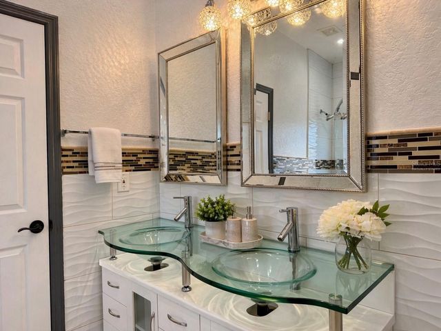 5550 64TH AVENUE N, Pinellas Park, FL 33781