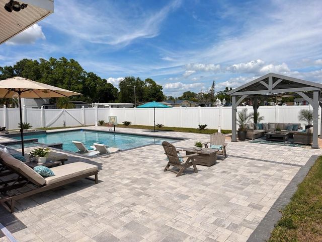 5550 64TH AVENUE N, Pinellas Park, FL 33781