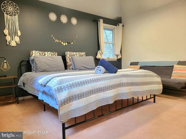 1225 KILMER RD, Tobyhanna, PA 18466