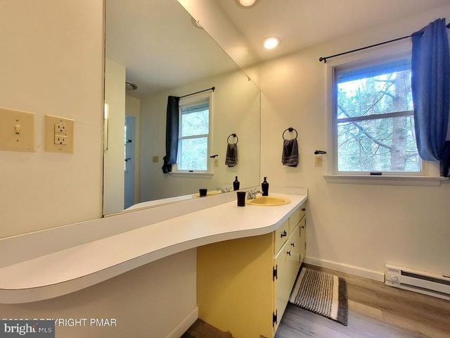 1225 KILMER RD, Tobyhanna, PA 18466