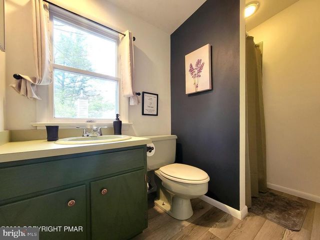 1225 KILMER RD, Tobyhanna, PA 18466
