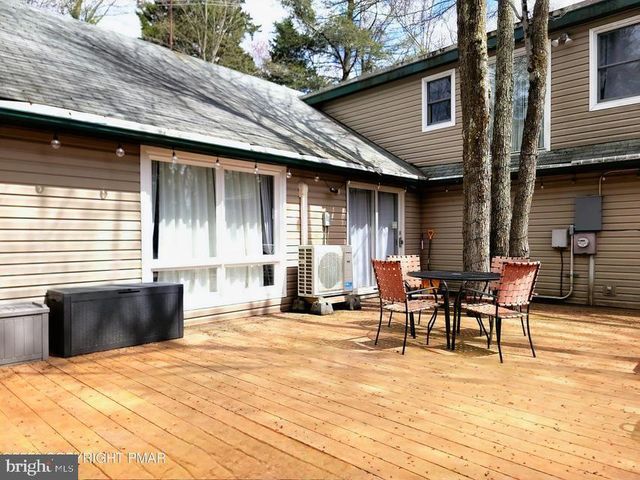 1225 KILMER RD, Tobyhanna, PA 18466