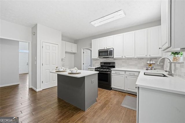 3318 Ridgemill Circle, Dacula, GA 30019