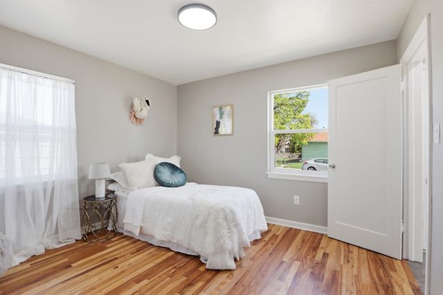 1661 E Olympic Ave, Spokane, WA 99207