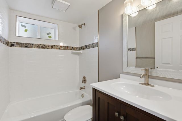 1661 E Olympic Ave, Spokane, WA 99207