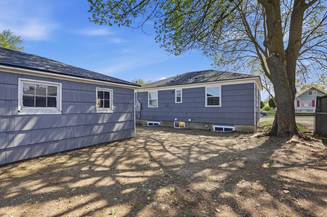 1661 E Olympic Ave, Spokane, WA 99207