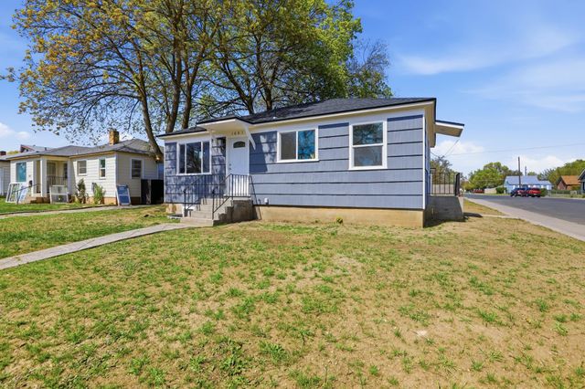 1661 E Olympic Ave, Spokane, WA 99207
