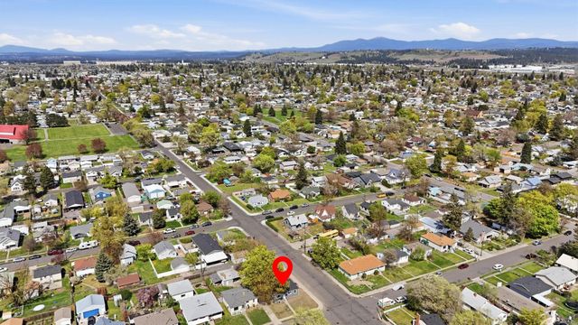 1661 E Olympic Ave, Spokane, WA 99207