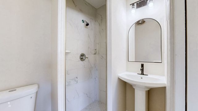 4906 Salem Dr, Nashville, TN 37211