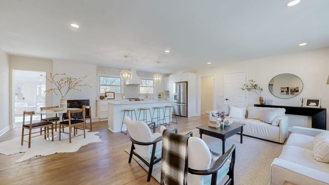 4906 Salem Dr, Nashville, TN 37211