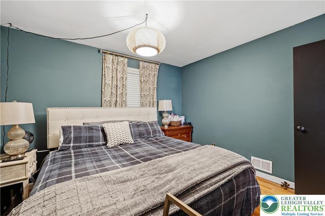 2336 West Fairview Street, Allentown City, PA 18104