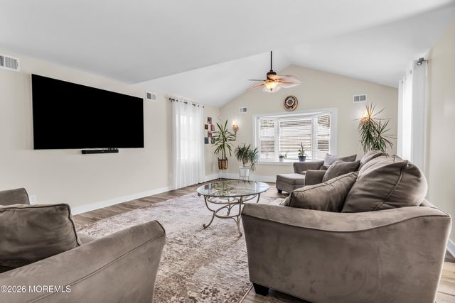 117 Lilac Drive, Toms River, NJ 08753