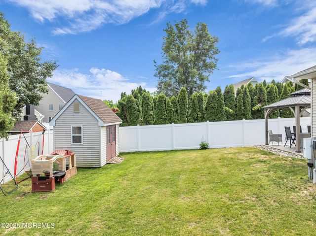 117 Lilac Drive, Toms River, NJ 08753