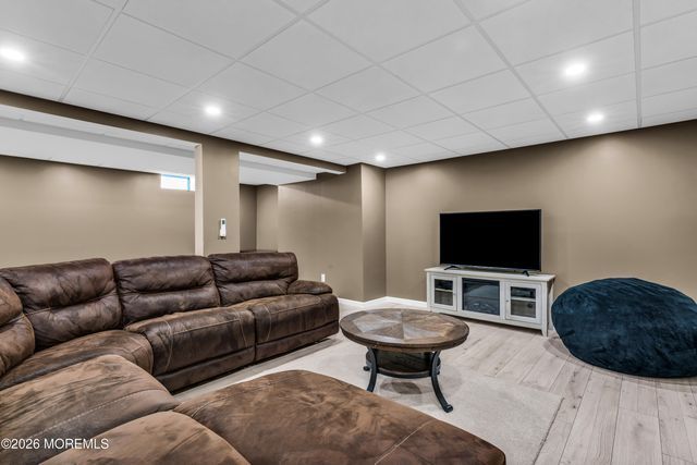 117 Lilac Drive, Toms River, NJ 08753