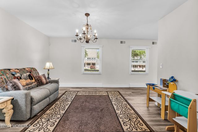 117 Lilac Drive, Toms River, NJ 08753