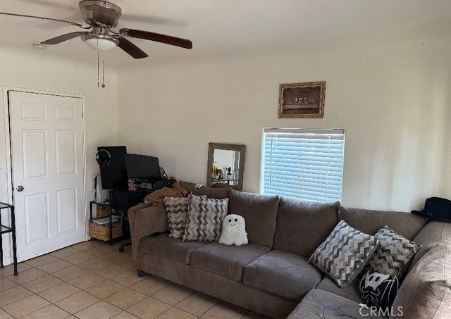 11415 California, Lynwood, CA 90262