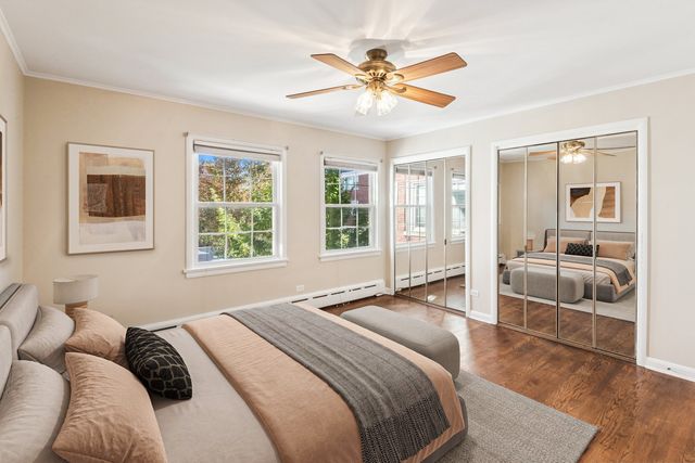 2252 Sherman Avenue 2, Evanston, IL 60201