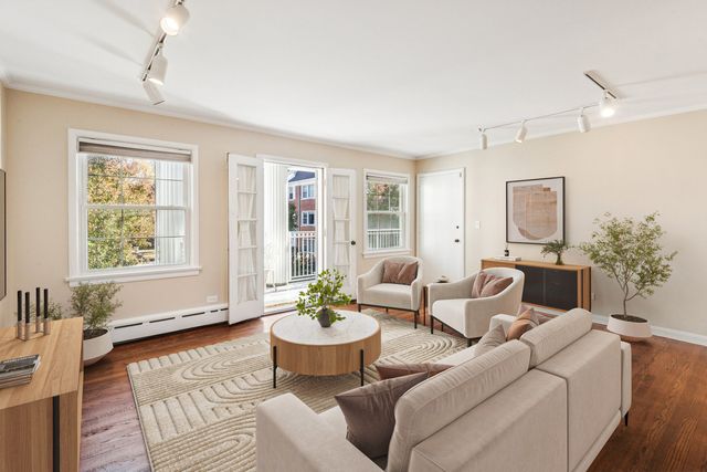 2252 Sherman Avenue 2, Evanston, IL 60201