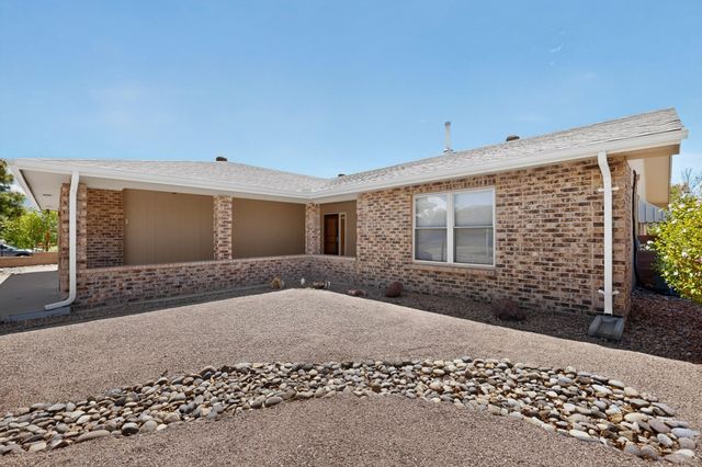 6058 Cottontail Road NE, Rio Rancho, NM 87144