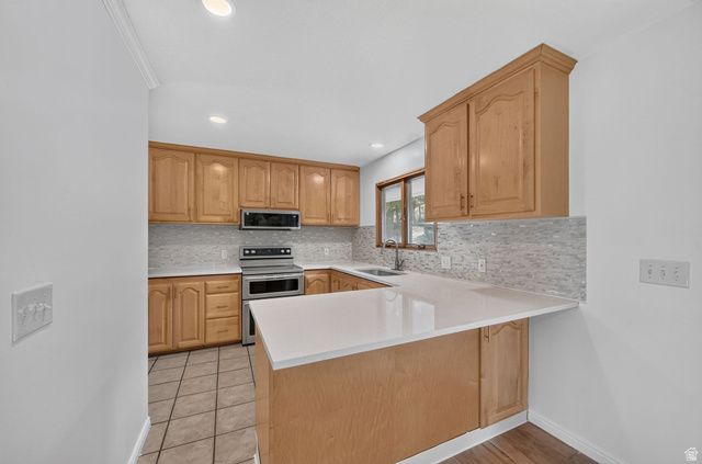 1560 E HILLS DR, Bountiful, UT 84010