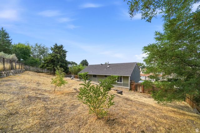 1560 E HILLS DR, Bountiful, UT 84010