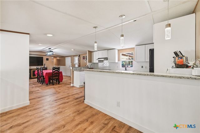 4426 Lost Hills Drive, Elmendorf, TX 78112