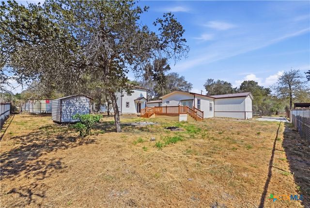4426 Lost Hills Drive, Elmendorf, TX 78112