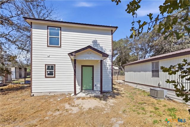 4426 Lost Hills Drive, Elmendorf, TX 78112