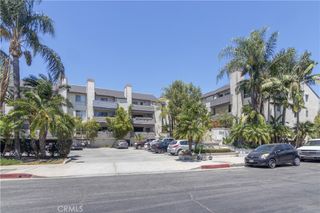 20253 Keswick Street 318, Winnetka, CA 91306