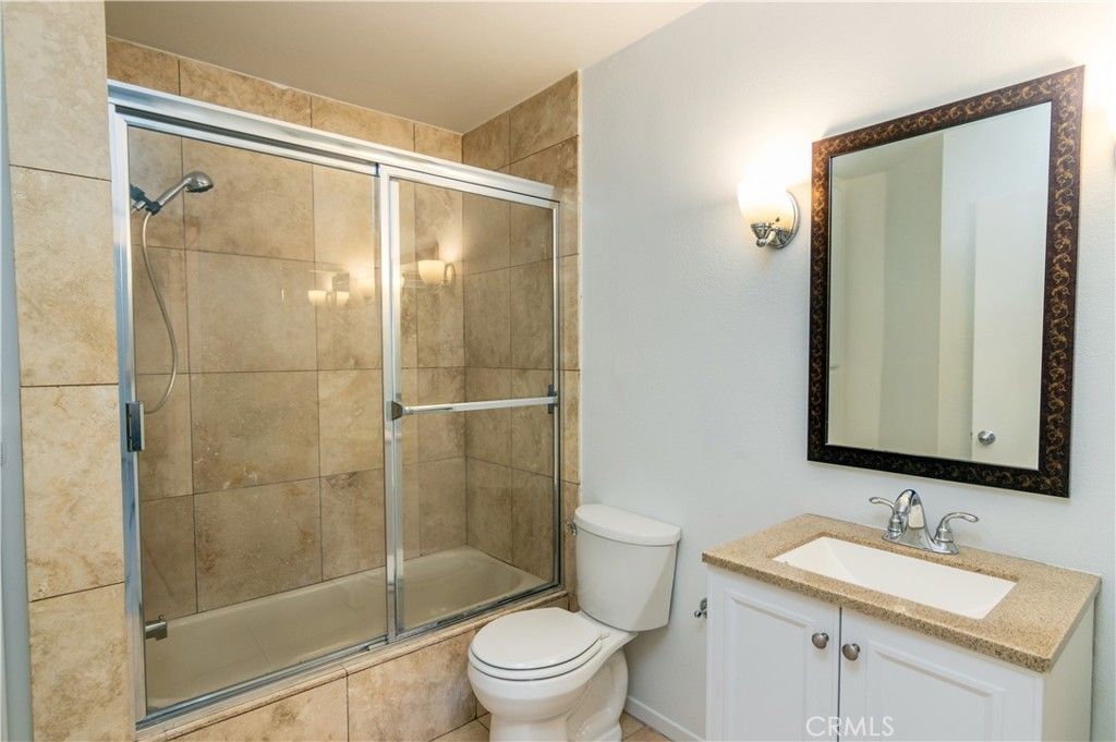 Image 14 of property listing at 20253 Keswick Street 318, Winnetka, CA 91306