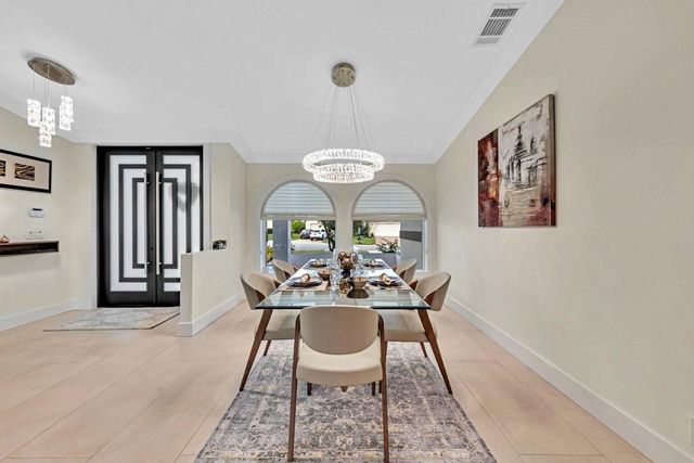 12041 NW 2nd Dr, Coral Springs, FL 33071