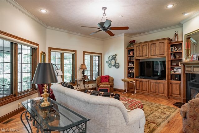 3908 River Road, Vienna, WV 26105