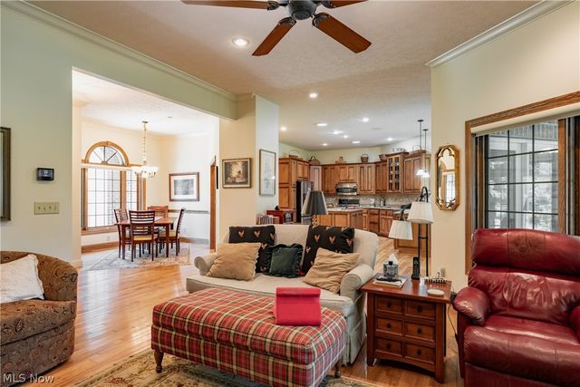 3908 River Road, Vienna, WV 26105