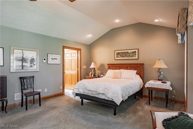 3908 River Road, Vienna, WV 26105