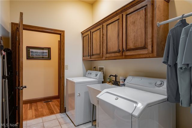 3908 River Road, Vienna, WV 26105