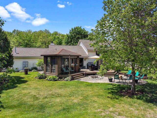 7239 Sherry LANE, Waterford, WI 53185
