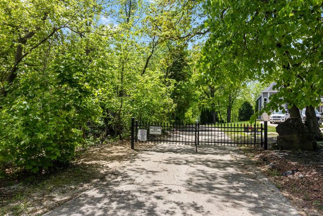 7239 Sherry LANE, Waterford, WI 53185