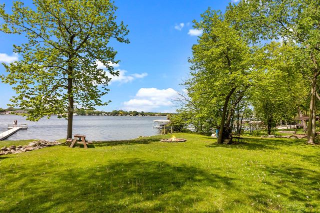 7239 Sherry LANE, Waterford, WI 53185