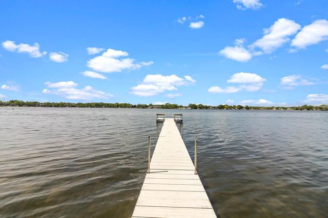 7239 Sherry LANE, Waterford, WI 53185