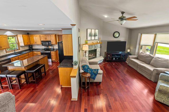 7239 Sherry LANE, Waterford, WI 53185