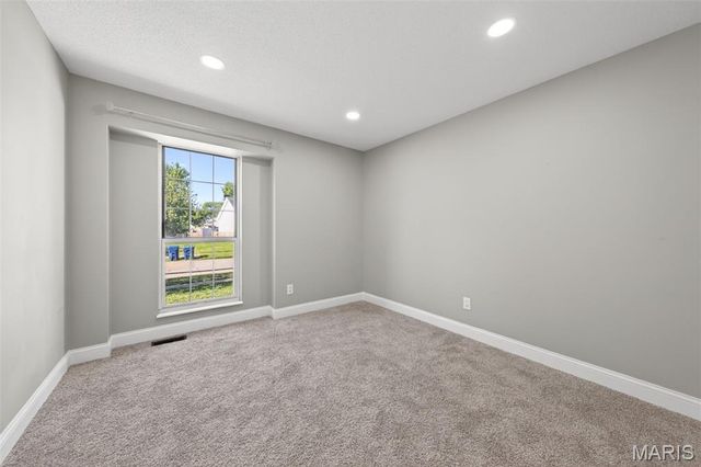 549 Rancho Lane, Florissant, MO 63031