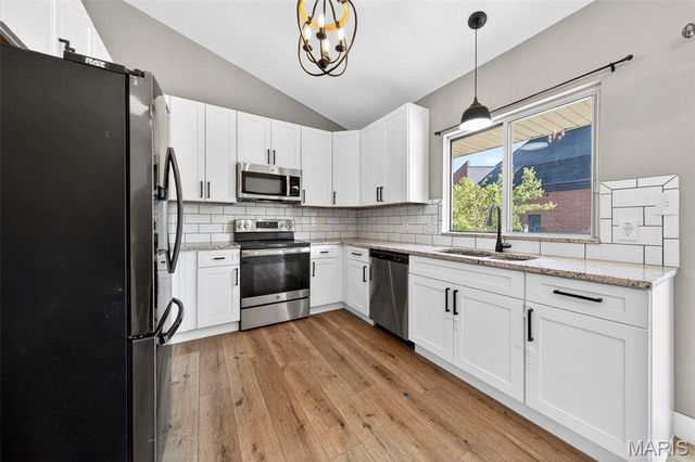 549 Rancho Lane, Florissant, MO 63031