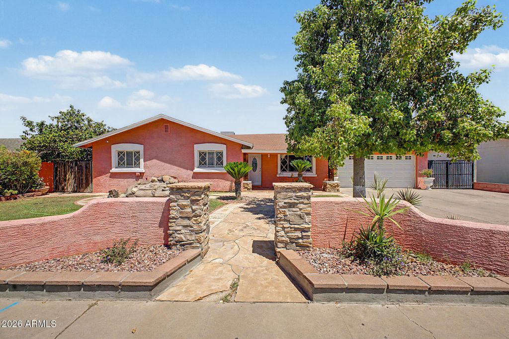 2042 E 3RD Drive, Mesa, AZ 85204 — exterior