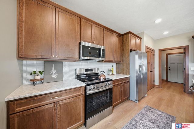 9508 Far Niente Lane, Lincoln, NE 68526