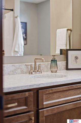 9508 Far Niente Lane, Lincoln, NE 68526