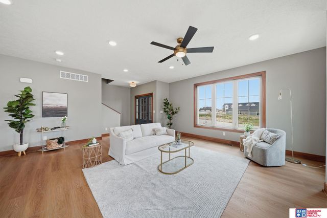 9508 Far Niente Lane, Lincoln, NE 68526